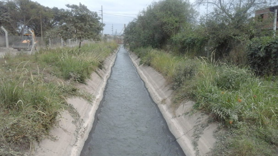 Otra tragedia en el "Canal de la Muerte": denuncian que los puentes no tienen barandas ni seguridad