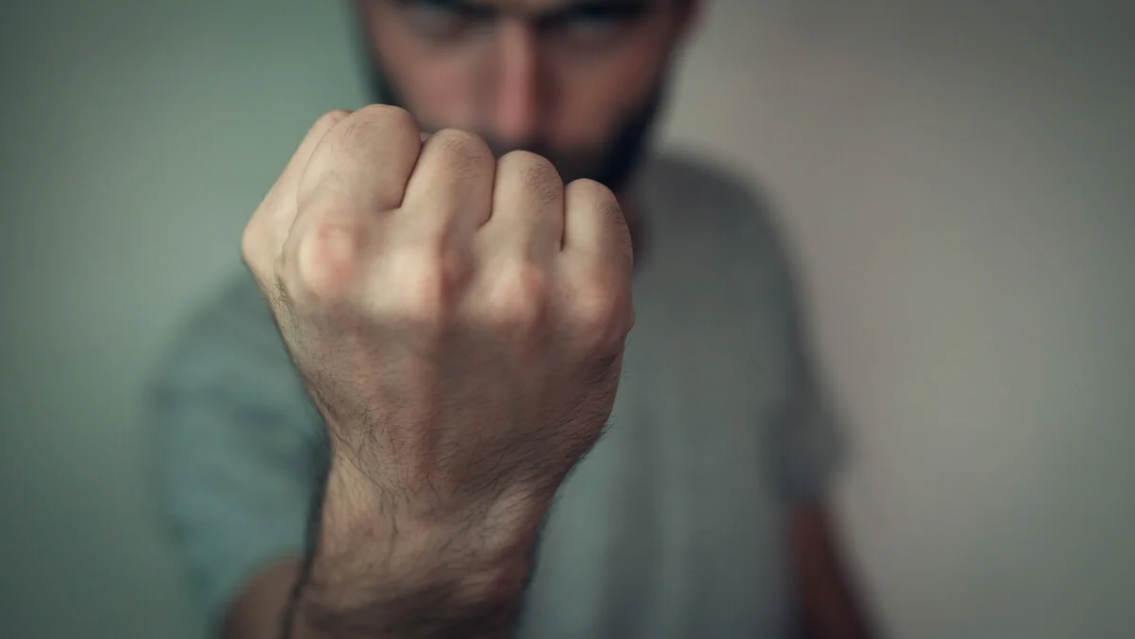 M�s t�xico que Chernobyl: viol� la perimetral y fue a "controlar" a su ex