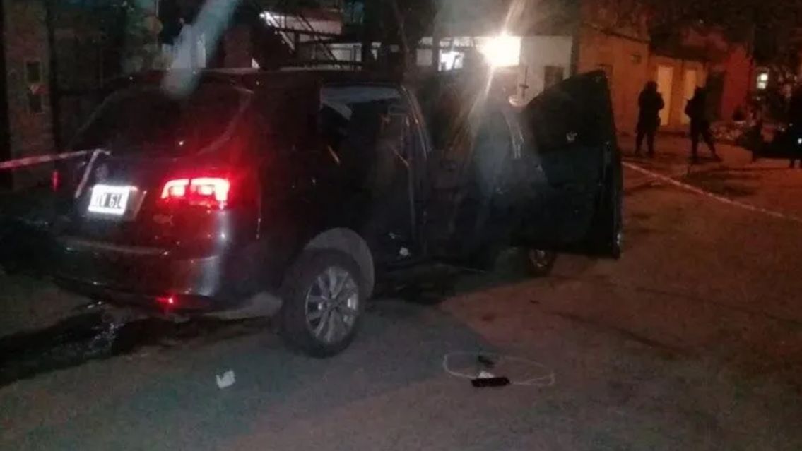 Es policía, quisieron asaltarlo y se resistió a los tiros: así quedaron los delincuentes