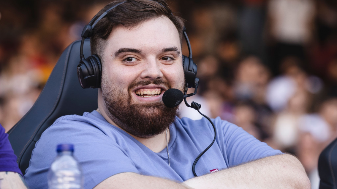 Ibai Llanos a punto de quedar ciego, ni todo su dinero lo salva de esta enfermedad