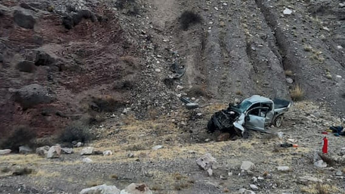 Tragedia en Jujuy: dos turistas murieron al desbarrancar con su camioneta en Purmamarca