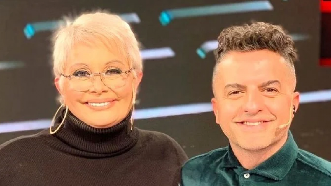 Ángel de Brito se desubicó con Carmen Barbieri y lo mataron en las redes