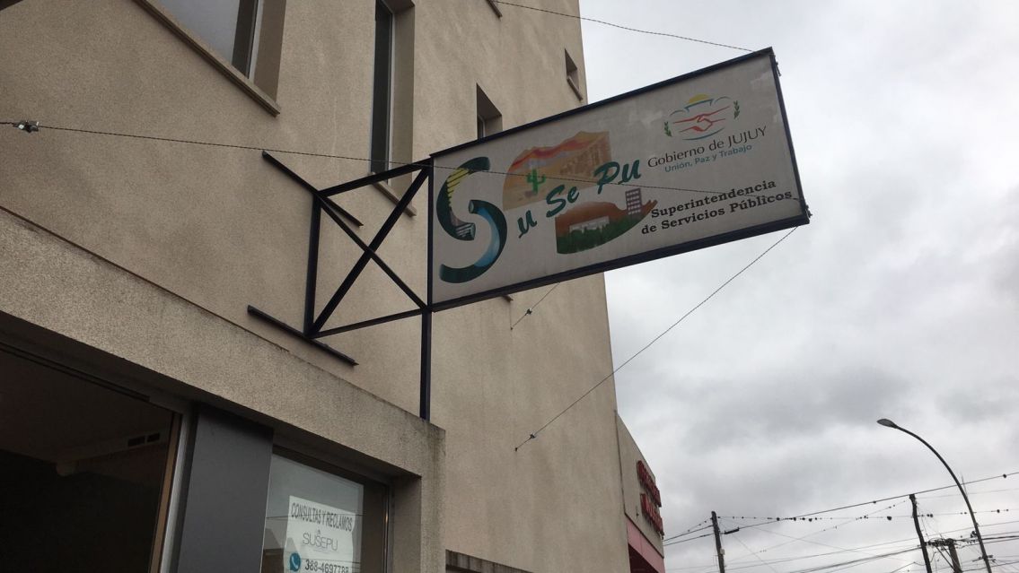 Abuelito se quej� por aumentazo de EJESA y la respuesta de SUSEPU fue indignante