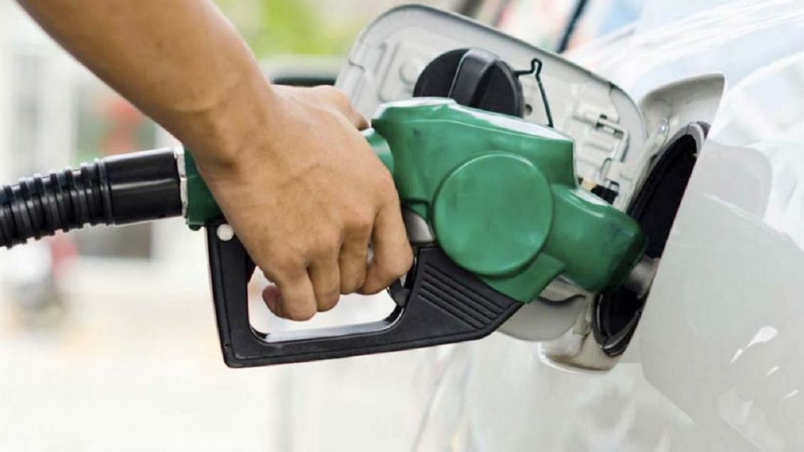 Desde el próximo viernes vuelven a aumentar los combustibles