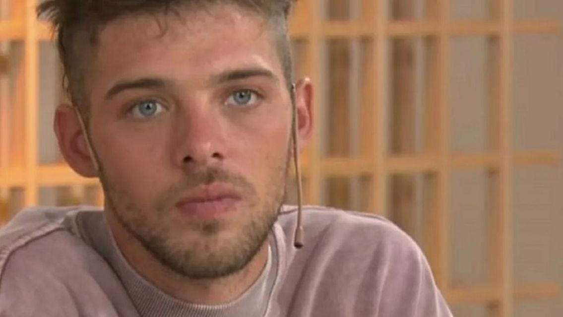 Santi Maratea inici� una nueva colecta para comprarle un collar car�simo a su perro: "no puede andar con uno normal" 