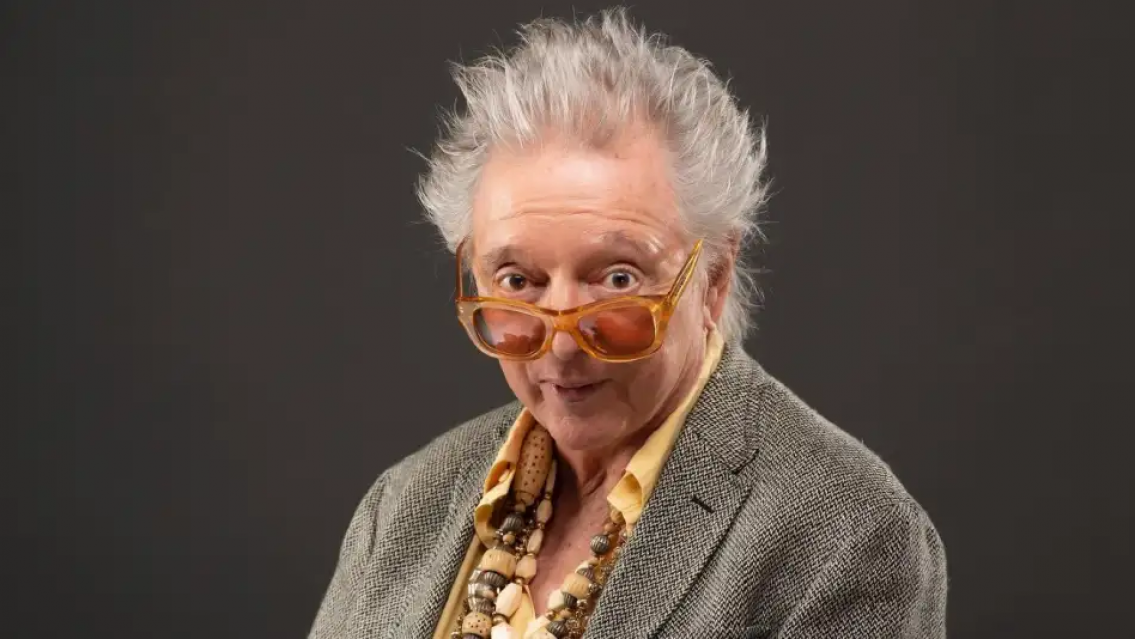 El peor a�o de Pepito Cibri�n, su esposo lo enga�a y ahora lo acusan de abusador