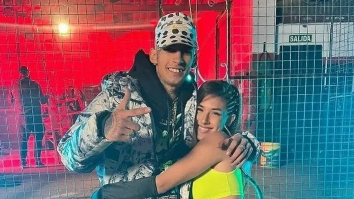 L-Gante podr� negarlo pero las fotos hablan por s� solas: esta es su amante