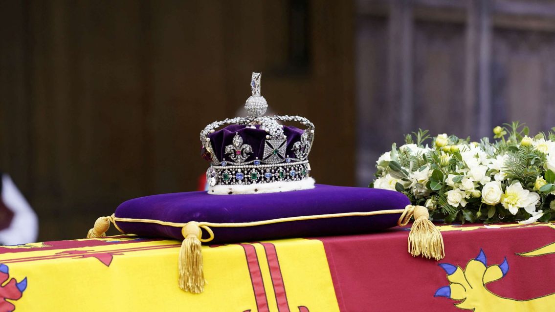 �La reina Isabel II no est� en el caj�n?: la tenebrosa teor�a que recorre las redes sociales