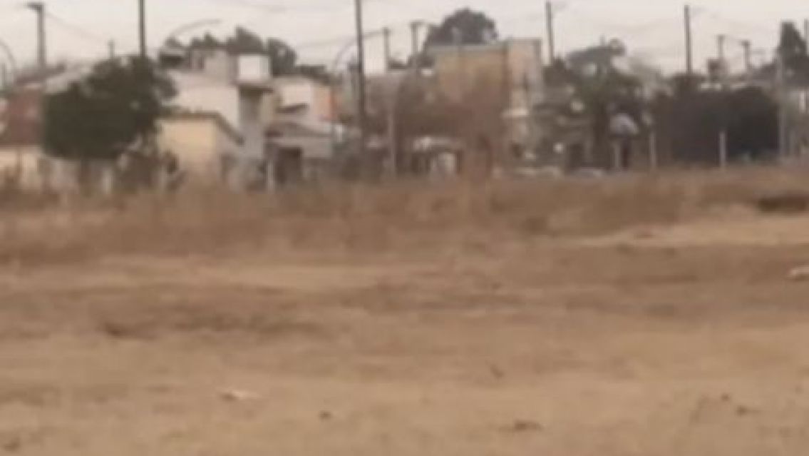 CONMOCI�N: Un hombre apareci� muerto en un canal