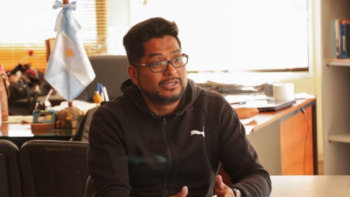 El intendente Gallardo fue denunciado por usurpaci�n de tierras p�blicas