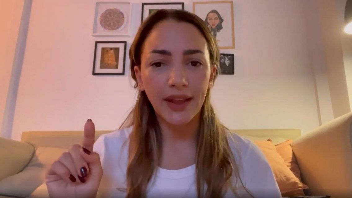 Thelma Fard�n estall� de bronca contra Juan Darth�s: el actor pidi� suspender el juicio otra vez