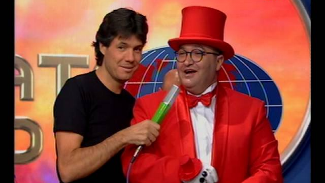 Te sorprenderá ver con quién se casa Larry De Clay. ¡Es muy hermosa!