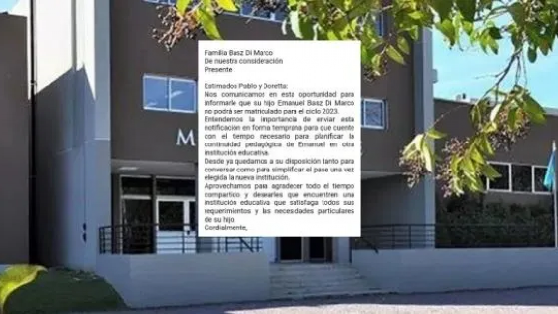 Escrachan a colegio por dar de baja a chicos discapacitados. "Bajan la vara"...