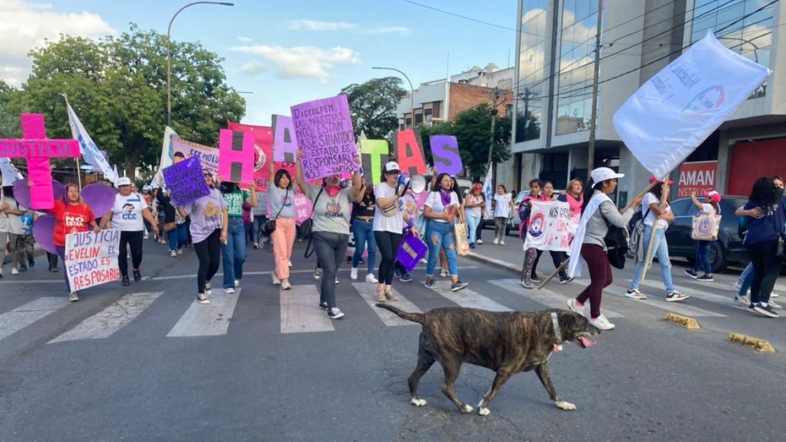 Femicidio en Jujuy: enorme movilización para exigir justicia por Evelin Marlene