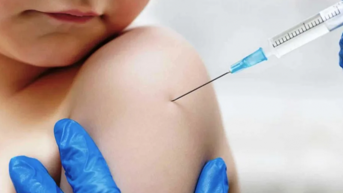 Extienden la campa�a de vacunaci�n de refuerzo en Argentina