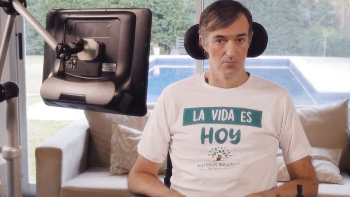 Esteban Bullrich le envi� un mensaje muy emotivo a la selecci�n: "Vamos Argentina"