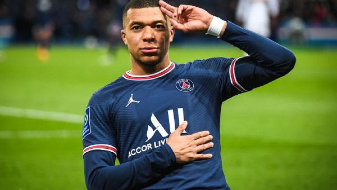 Quién es "Rau" la novia transgénero de Kylian Mbappé, el crack de Francia y el PSG