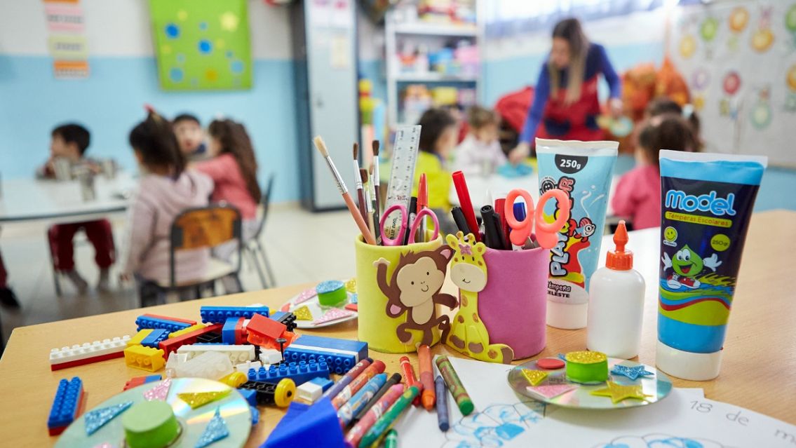 En San Salvador el personal municipal tendr� licencia para ir a la adaptaci�n escolar de sus hijos