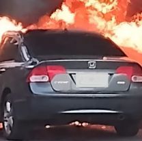 Se incendio tremenda nave en Avenida Yrigoyen: "El auto de Toretto"