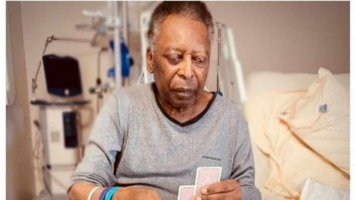 En pleno mundial, internaron a Pelé: su estado es delicado