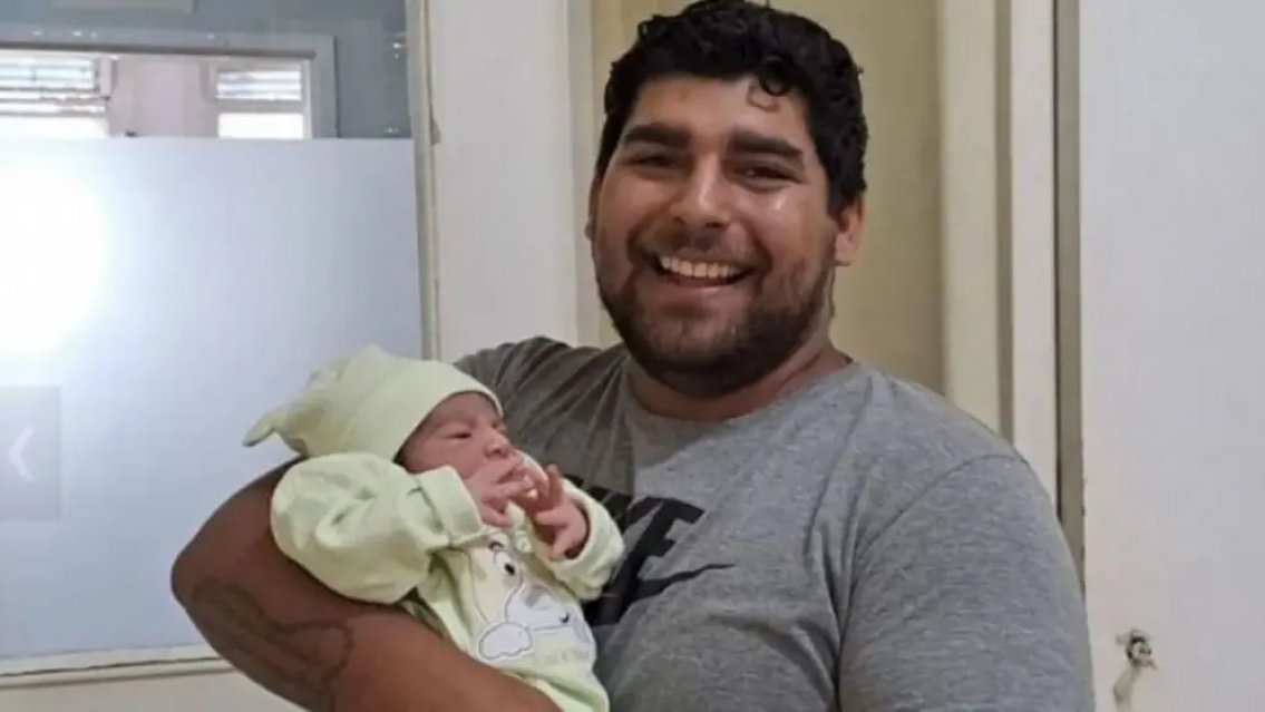�Qu� manija! Naci� el primer beb� despu�s del Mundial y el nombre que eligieron emociona
