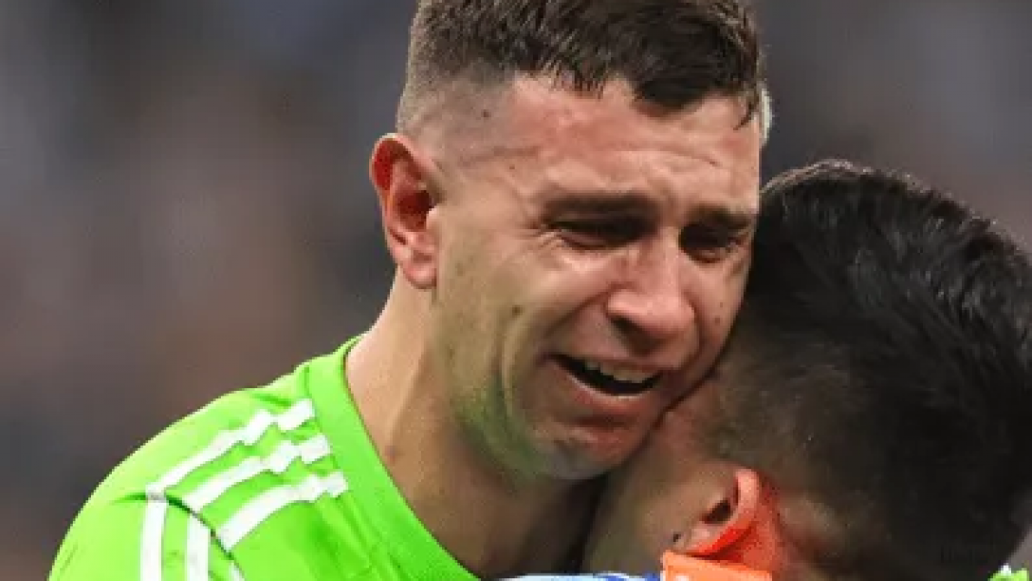 Sale a la luz el romance secreto del Dibu Mart�nez con una de Gran Hermano