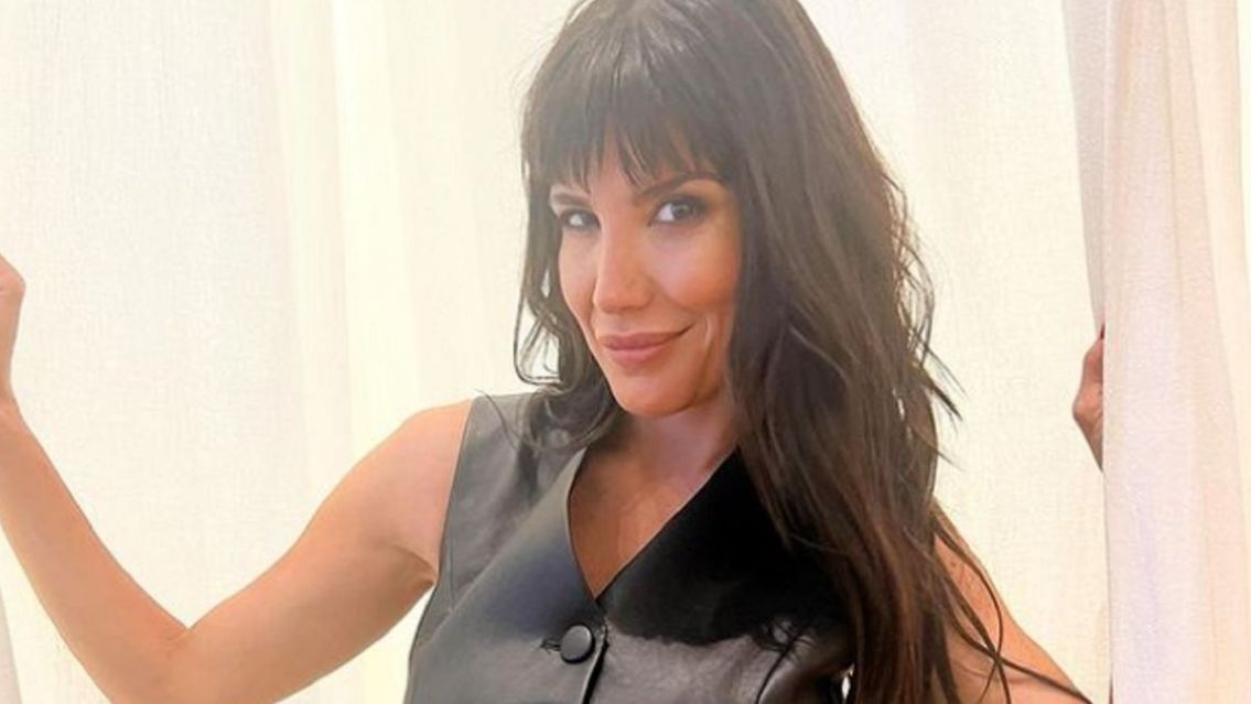 Con fotos extra hot en el jacuzzi, Andrea Rincón presentó a su nueva pareja. "Peina canas"