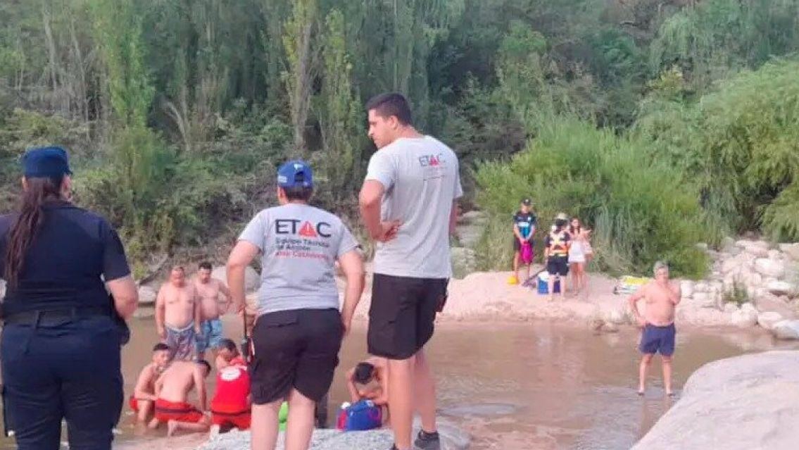 Conmoci�n por la muerte de un turista en un r�o