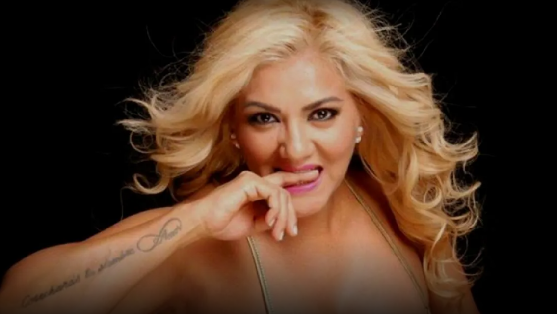 Gladys "La Bomba Tucumana" apareci� en micro-bikini desde Brasil [FOTOS]