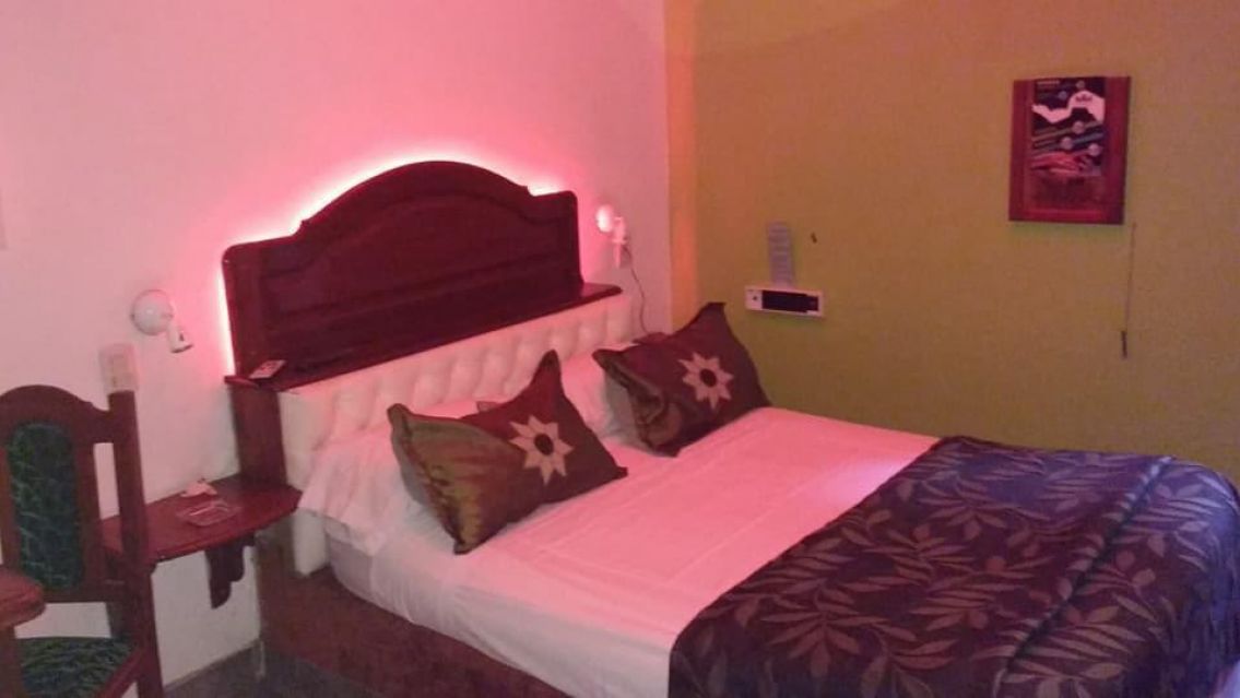 Foto y precio: Así son los telos jujeños por dentro