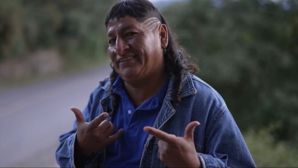 Peso Pluma hizo un golazo en el cl�sico y festej� como L�tigo