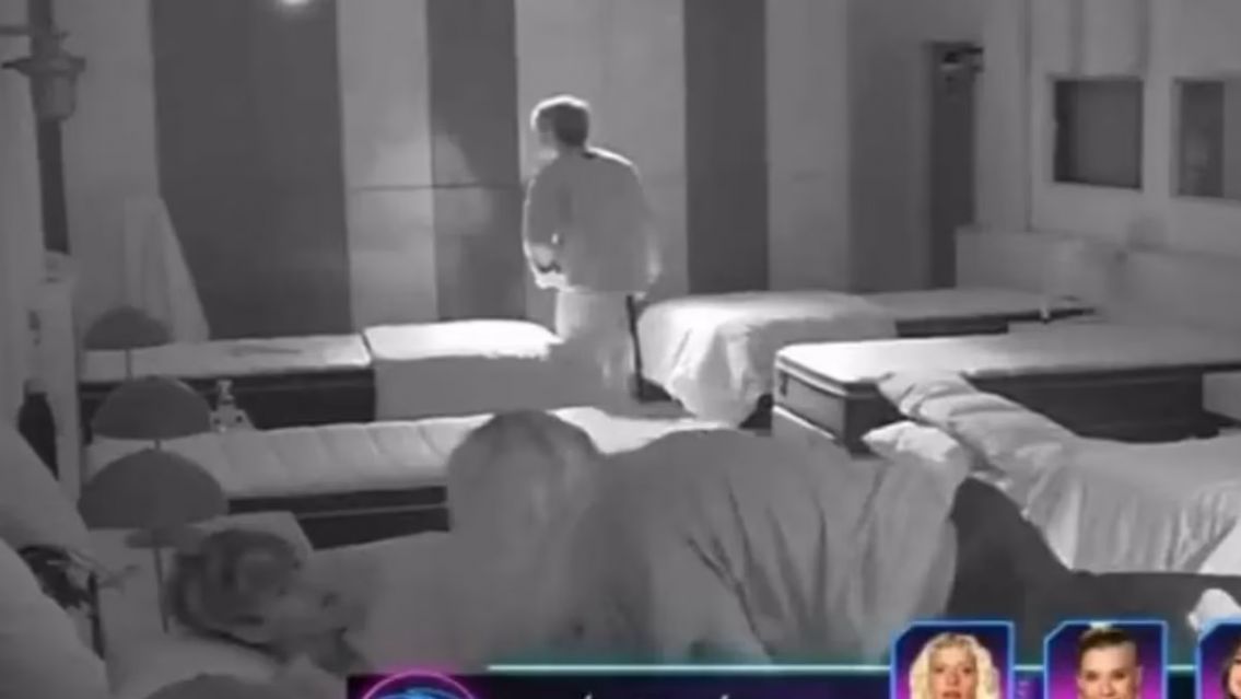 Piden expulsar a Camila de GH: se metió en la cama de Marcos y le quiso dar un beso