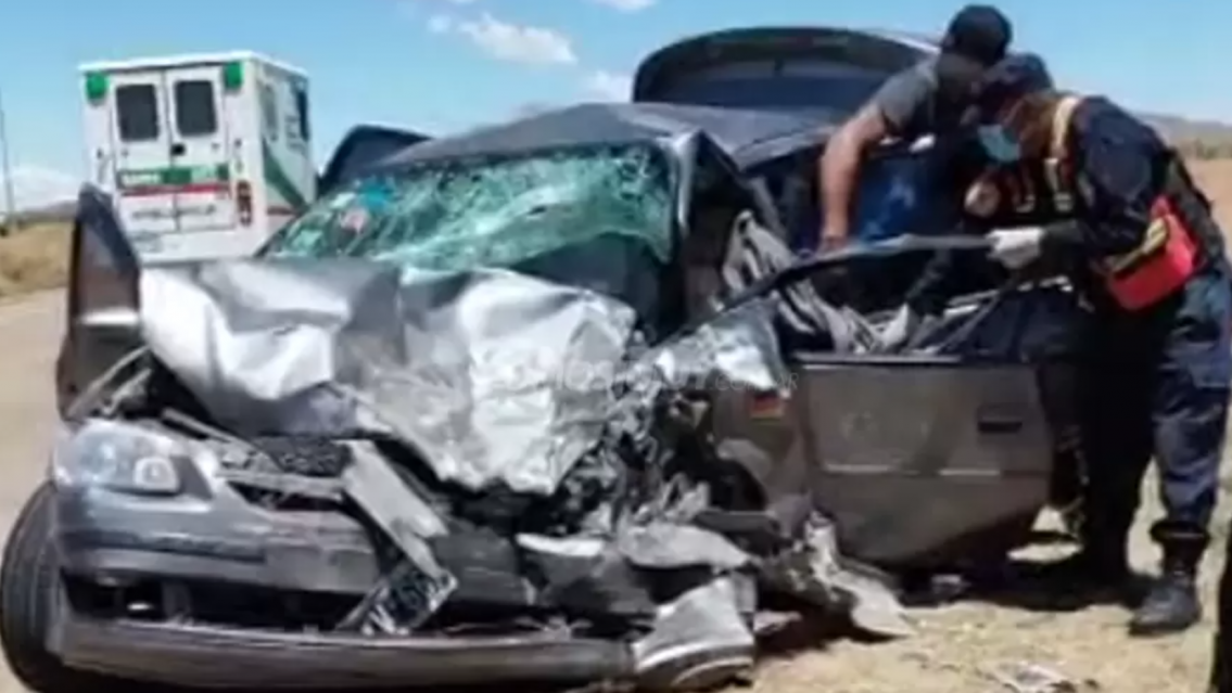 Tragedia en Jujuy: un choque de frente dej� dos muertos y varios heridos�
