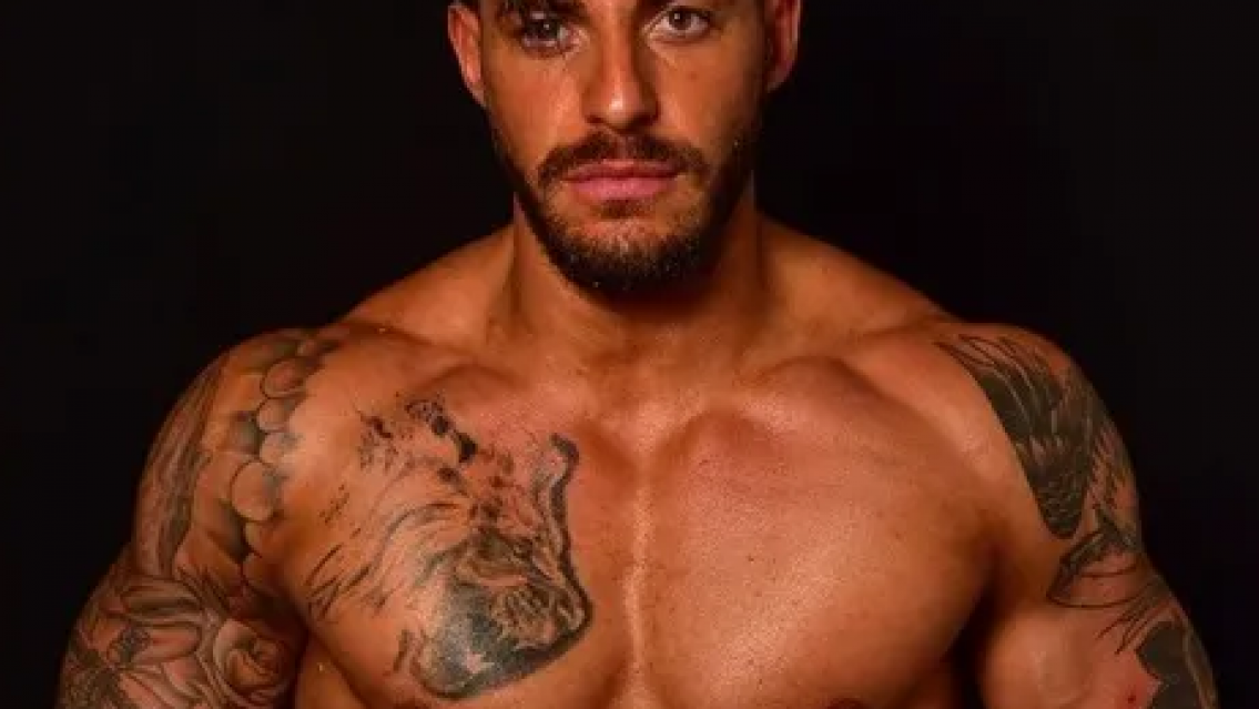 El Estafador de Tinder, un poroto. El ex de Charlotte Caniggia est� hasta las manos