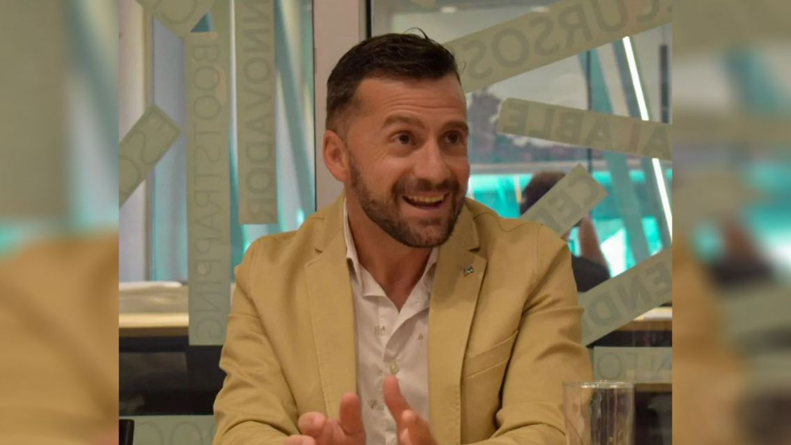 Blancos y chetos: tras ser destituido, ahora Demarco quiere ser gobernador