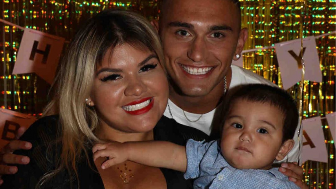 "HDP", More Rial denunció por violencia a su ex y mostró las pruebas. Moretones y dedo quebrado