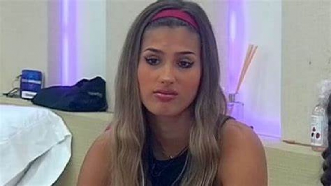 Julieta Poggio encar� a una de las amantes de su novio Lucca Bardelli: se arm�