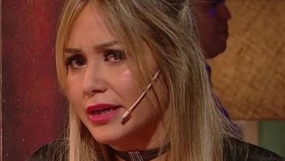 Karina estall� de bronca por la pregunta de un seguidor  y se sac�: "Me rompe las p..."