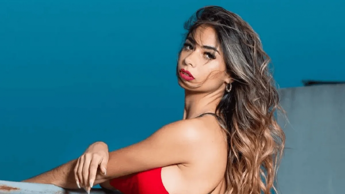 Gel "choco naranja", el secreto s3xual de Daniela de Gran Hermano. Mostró sus "juguetes"