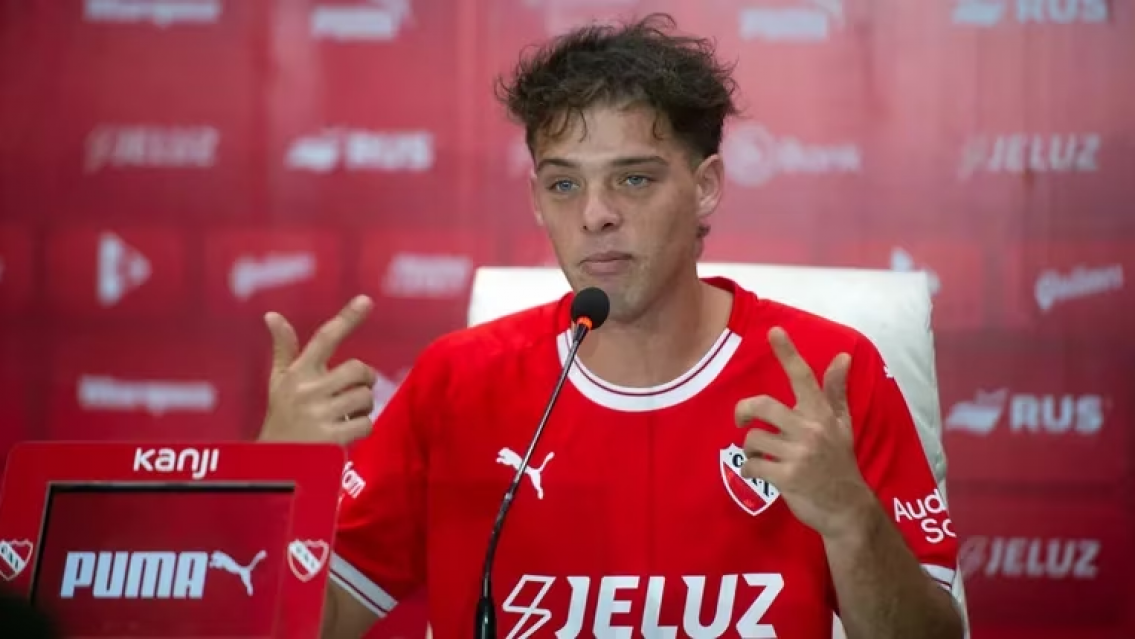 Critican a Santi Maratea por la cifra millonaria de Independiente que se va a su bolsillo