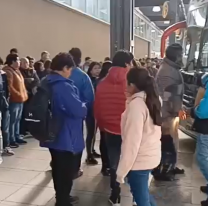 URGENTE: Colapsó la Terminal y hay cientos de personas varadas