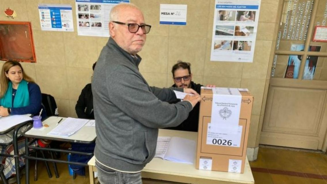 Guillermo Jenefes: "Es un día histórico y reformar una constitución es un hecho que ocurre cada 40 años"