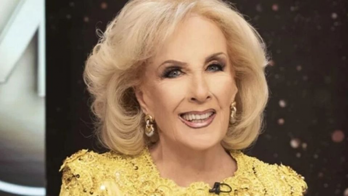 "De entrecasa", así se mostró Mirtha Legrand tras su última operación. Mirá cómo está