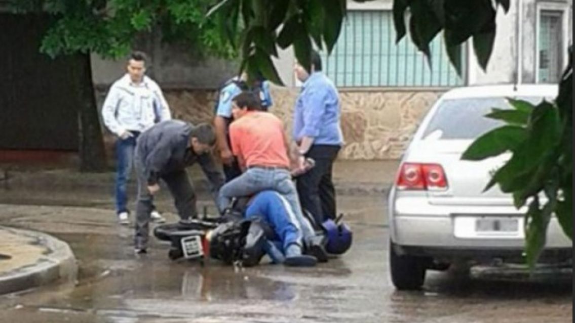 Un grupo de vecinos se cans� de la inseguridad y linch� a un ladr�n en el barrio Luj�n