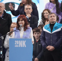 Sin anunciar candidaturas, Cristina arremetió contra Macri y la Justicia