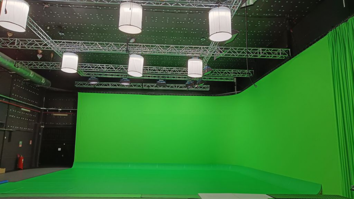 Conmoci�n por la muerte del actor m�s querido, se accident� en su moto