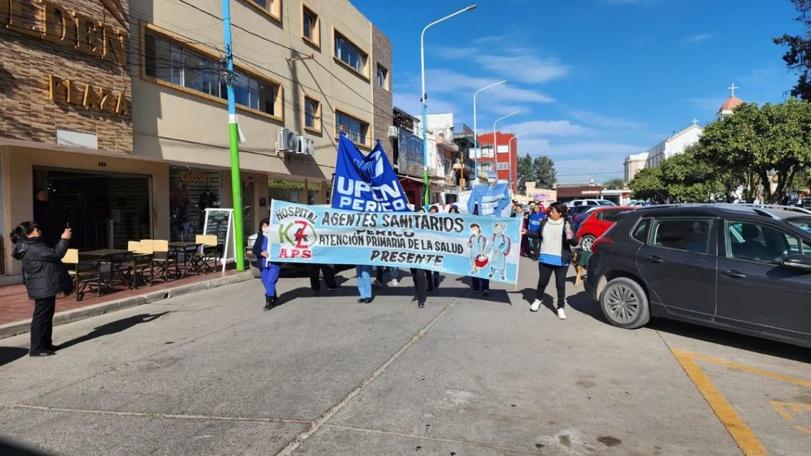 La Salud tambi�n protest� por los salarios: "No alcanzamos la canasta b�sica"