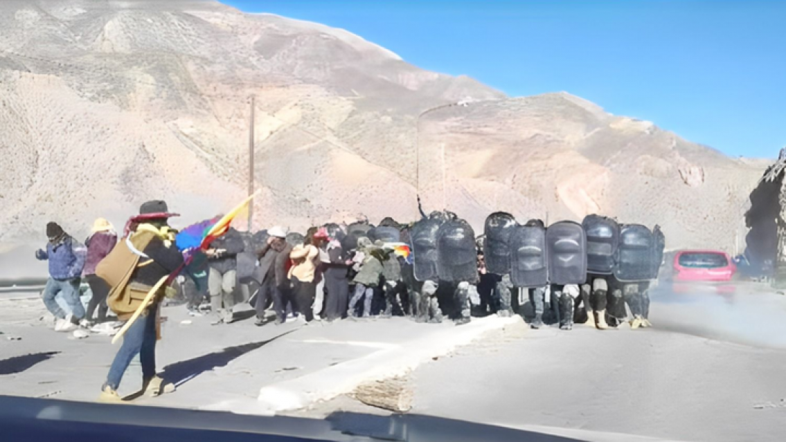 Aumenta la violencia y la represi�n policial en Purmamarca