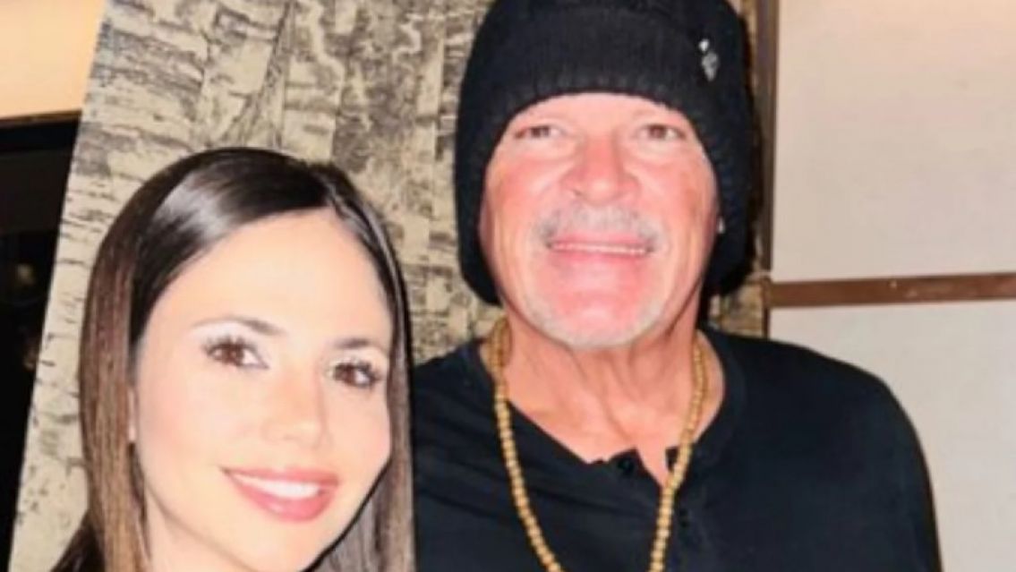 Alfa se la jug�, le tir� un palito a Romina y enloqueci� a los fans: "Una historia de amor"