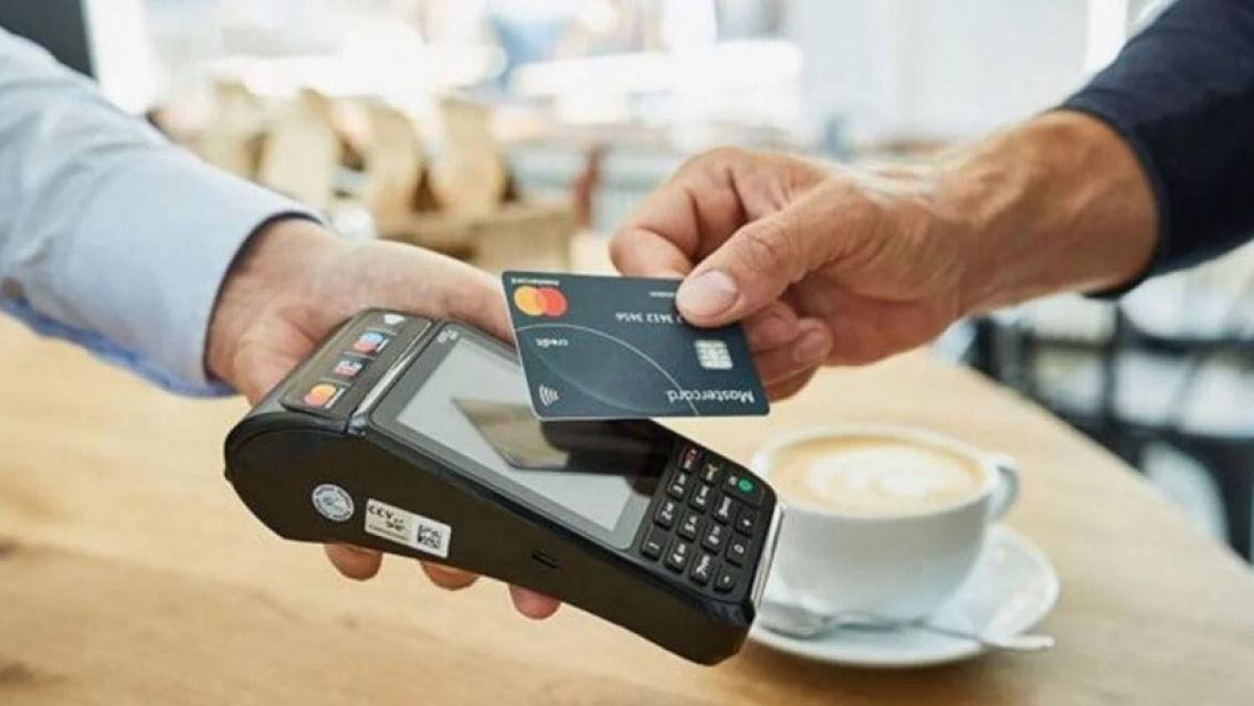 El cambio rotundo de las tarjetas de crédito y débito para 2024: en qué consiste